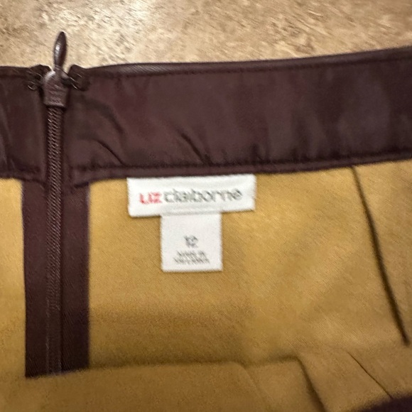 Liz Claiborne midi skirt - Picture 3 of 5